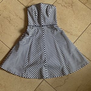 White House Black Market Strapless Dress w/ Pockets